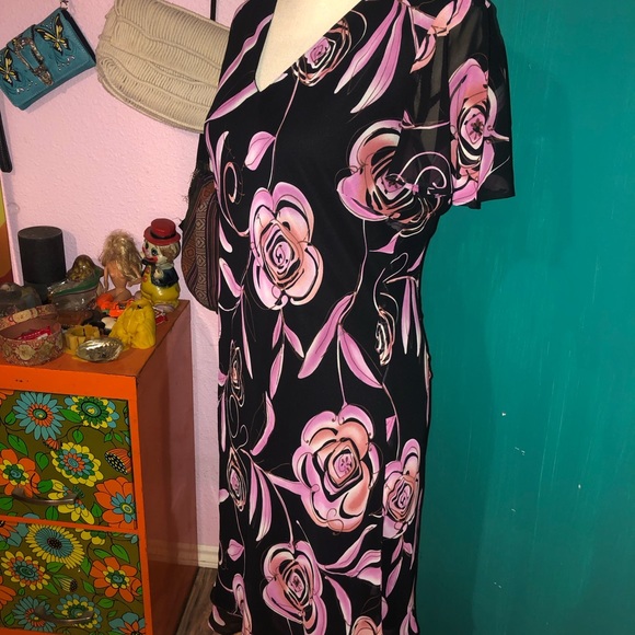 90’s Vintage Sheri Martin Rose Dress - Picture 4 of 8